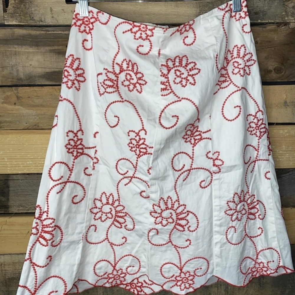 Vintage Kelly and & Diane Red Floral Embroidered Skirt Size 6  Cream - Picture 2 of 5